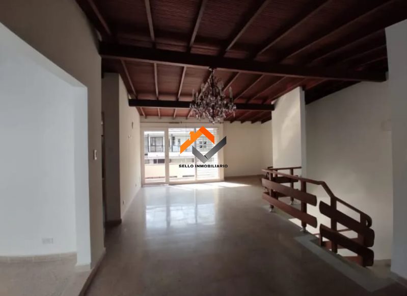 Casa disponible para Arriendo en Medellin Laureles Foto numero 1