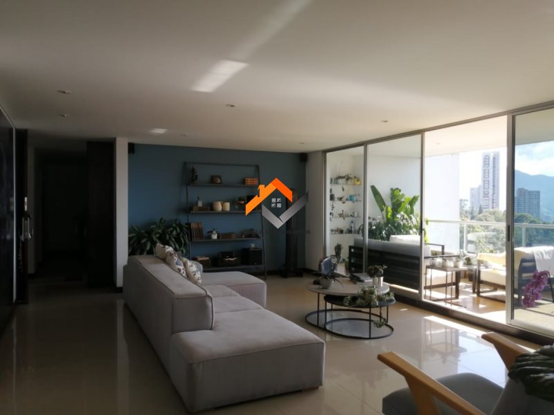 Apartamento disponible para Arriendo en Medellin Poblado Foto numero 1